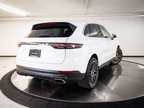 Certified 2023 Porsche Cayenne AWD/4WD image 7