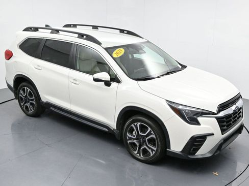 Used 2023 Subaru Ascent Limited image 39