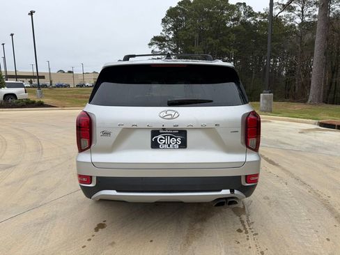 Used 2022 Hyundai Palisade SEL w/ Premium Package image 4