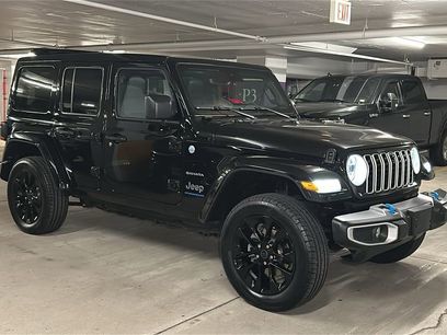 Used 2024 Jeep Wrangler Unlimited Sahara w/ Technology Group