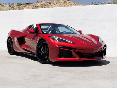 Used 2024 Chevrolet Corvette E-Ray AWD/4WD image 9
