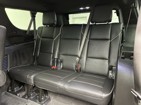 Certified 2025 Cadillac Escalade ESV Sport w/ Touring Package AWD/4WD image 17
