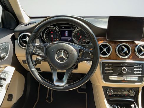 Used 2019 Mercedes-Benz GLA 250 image 12