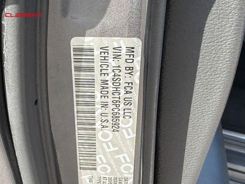 Used 2023 Dodge Durango R/T RWD image 31
