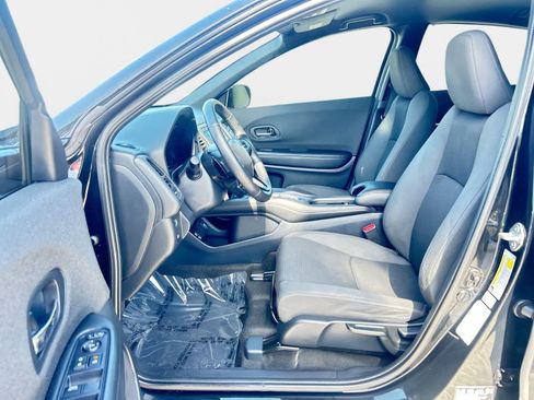 Used 2019 Honda HR-V Sport image 11