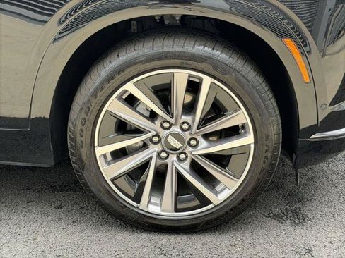 Used 2026 Cadillac Vistiq Sport w/ LPO, Floor Liner Package AWD/4WD image 9