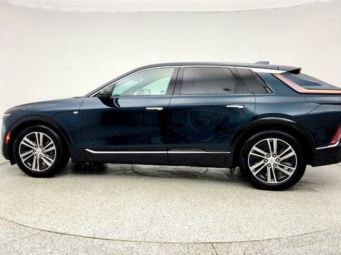 Used 2024 Cadillac Lyriq Luxury image 8