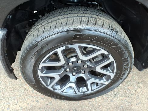 Used 2026 RAM 1500 Laramie AWD/4WD image 10