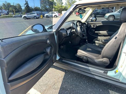 Used 2013 MINI Cooper Hardtop image 10