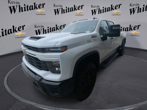 Used 2024 Chevrolet Silverado 2500 Custom w/ Custom Value Package image 1