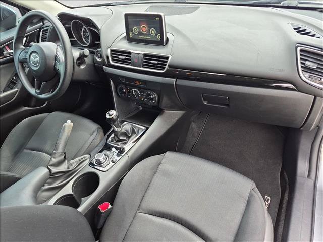 Used 2016 MAZDA MAZDA3 i Sport FWD image 21