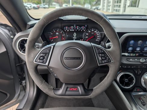 Certified 2024 Chevrolet Camaro SS RWD image 12