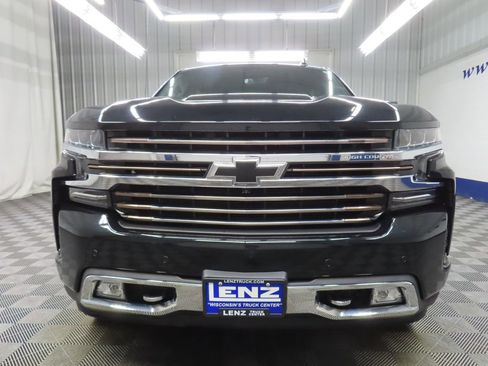 Used 2022 Chevrolet Silverado 1500 High Country w/ Technology Package image 43