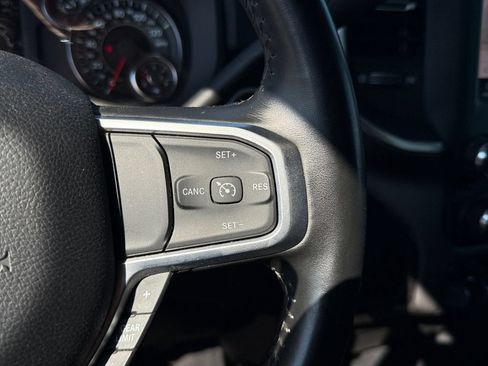 Used 2024 RAM 3500 Big Horn AWD/4WD image 18
