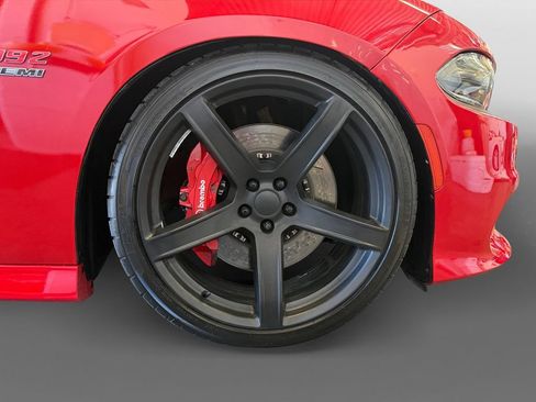 Used 2019 Dodge Charger Scat Pack w/ Dynamics Package RWD image 8