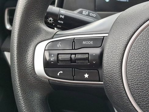 Used 2023 Kia Sportage LX AWD/4WD image 9