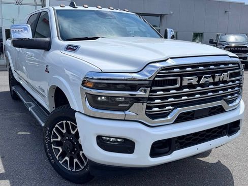 Used 2026 RAM 2500 Limited AWD/4WD image 1