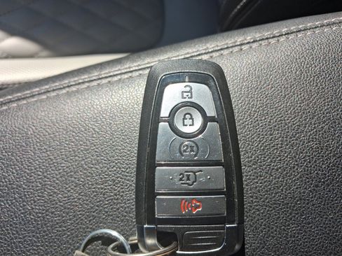 Used 2023 Ford Escape Platinum w/ Premium Technology Package image 34