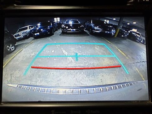 Used 2017 Toyota Highlander XLE w/ Protection Package #3 AWD/4WD image 17