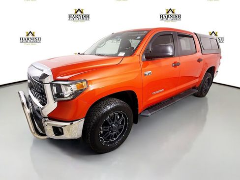 Used 2018 Toyota Tundra SR5 w/ SR5 Upgrade Package image 3