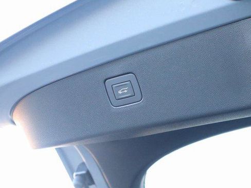 New 2026 Buick Envista Sport Touring FWD image 9