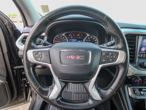 Used 2020 GMC Acadia SLE w/ Driver Convenience Package FWD image 20