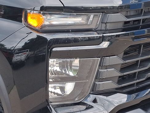 Used 2024 Chevrolet Silverado 3500 W/T AWD/4WD image 9