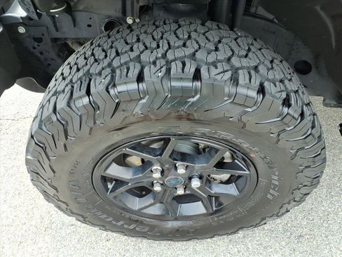 Used 2024 Jeep Wrangler Unlimited AWD/4WD image 10