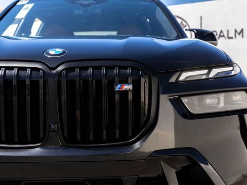 Used 2026 BMW X7 M60i AWD/4WD image 9