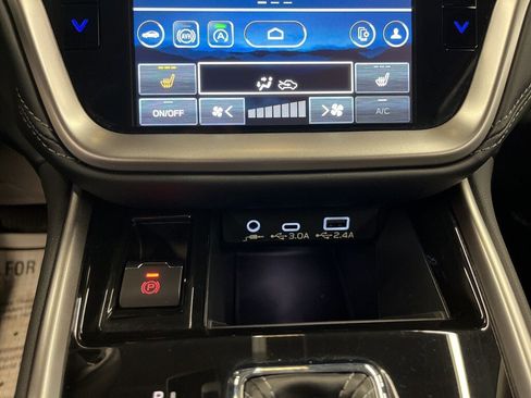 Certified 2025 Subaru Outback Premium w/ Popular Package #1A image 24