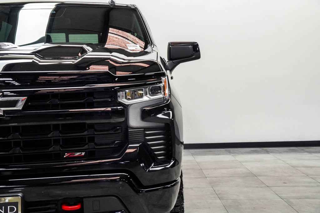 Used 2024 Chevrolet Silverado 1500 LT Trail Boss w/ Convenience Package II AWD/4WD image 8