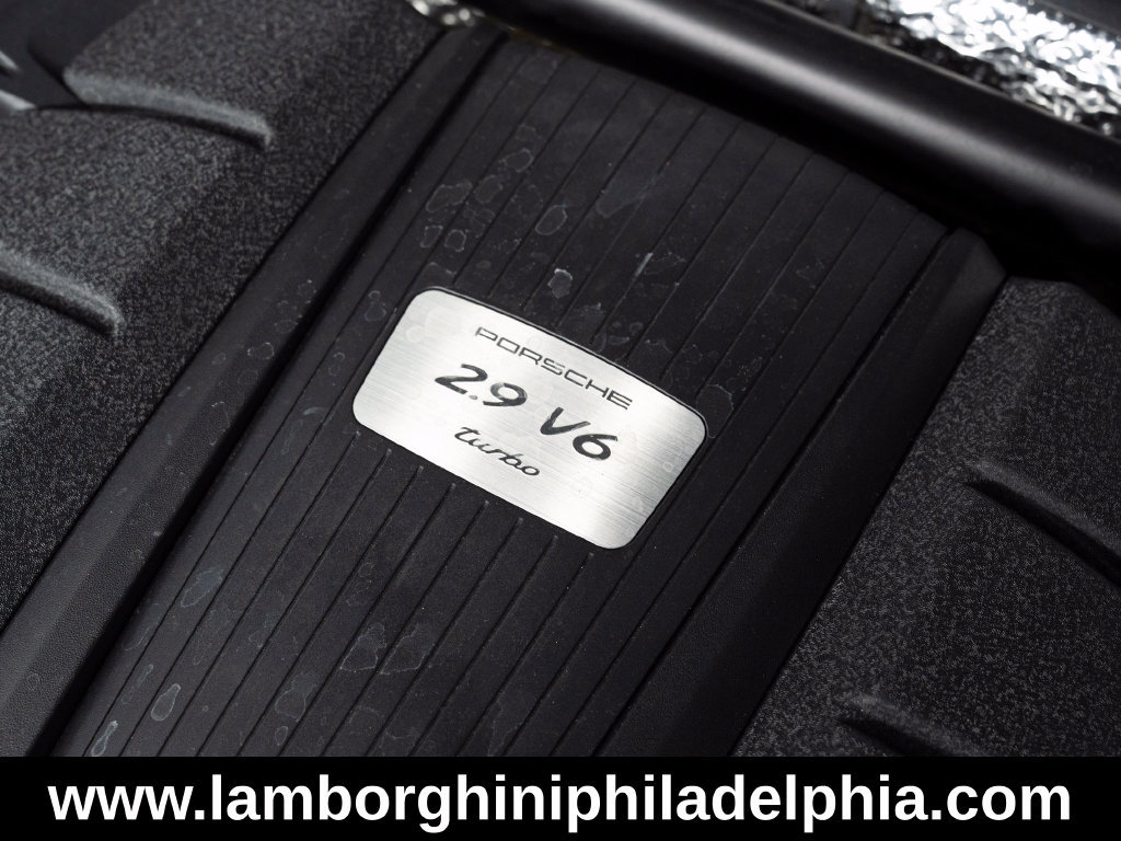 Used 2021 Porsche Macan Turbo AWD/4WD image 52