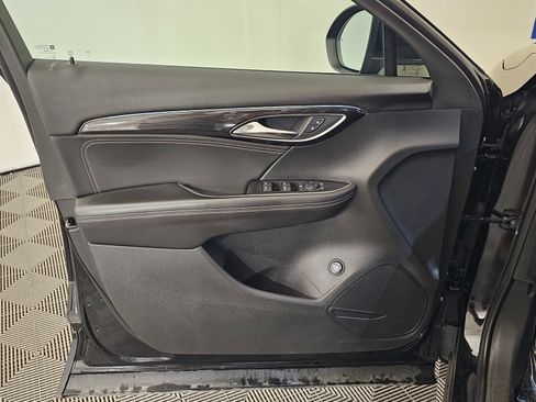 Used 2022 Buick Envision Preferred FWD image 2