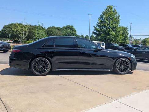 Used 2023 Mercedes-Benz S 500 4MATIC w/ AMG Line image 9