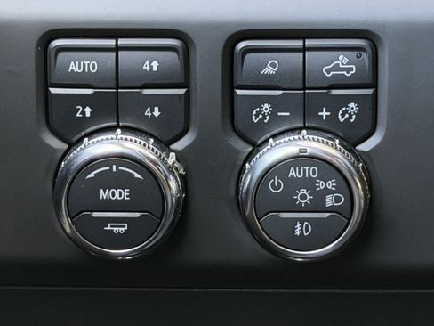 Used 2024 GMC Sierra 2500 AT4 w/ AT4 Premium Plus Package image 5