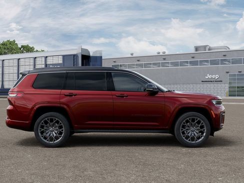 New 2026 Jeep Grand Cherokee L Summit w/ Obsidian Package AWD/4WD image 21
