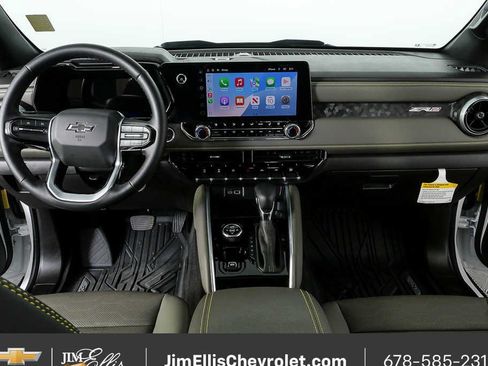 Used 2026 Chevrolet Colorado ZR2 w/ Technology Package AWD/4WD image 19