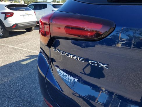 Used 2022 Buick Encore GX Select image 7