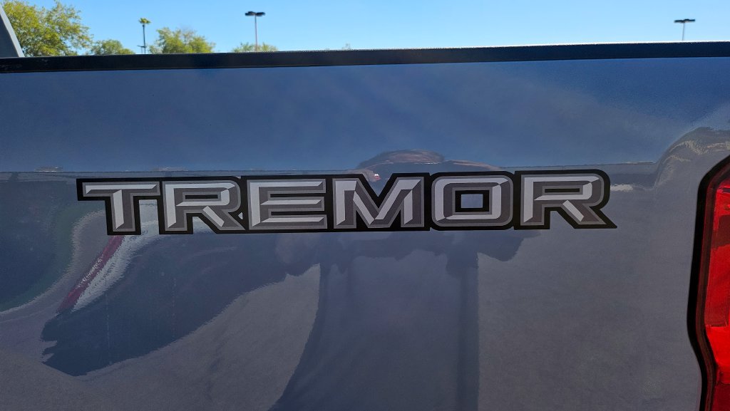 Used 2024 Ford F250 Lariat w/ Lariat Ultimate Package AWD/4WD image 18