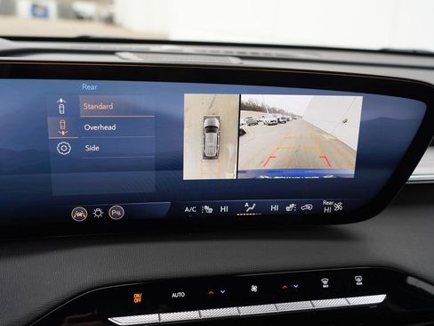 Used 2025 Buick Enclave Preferred image 33