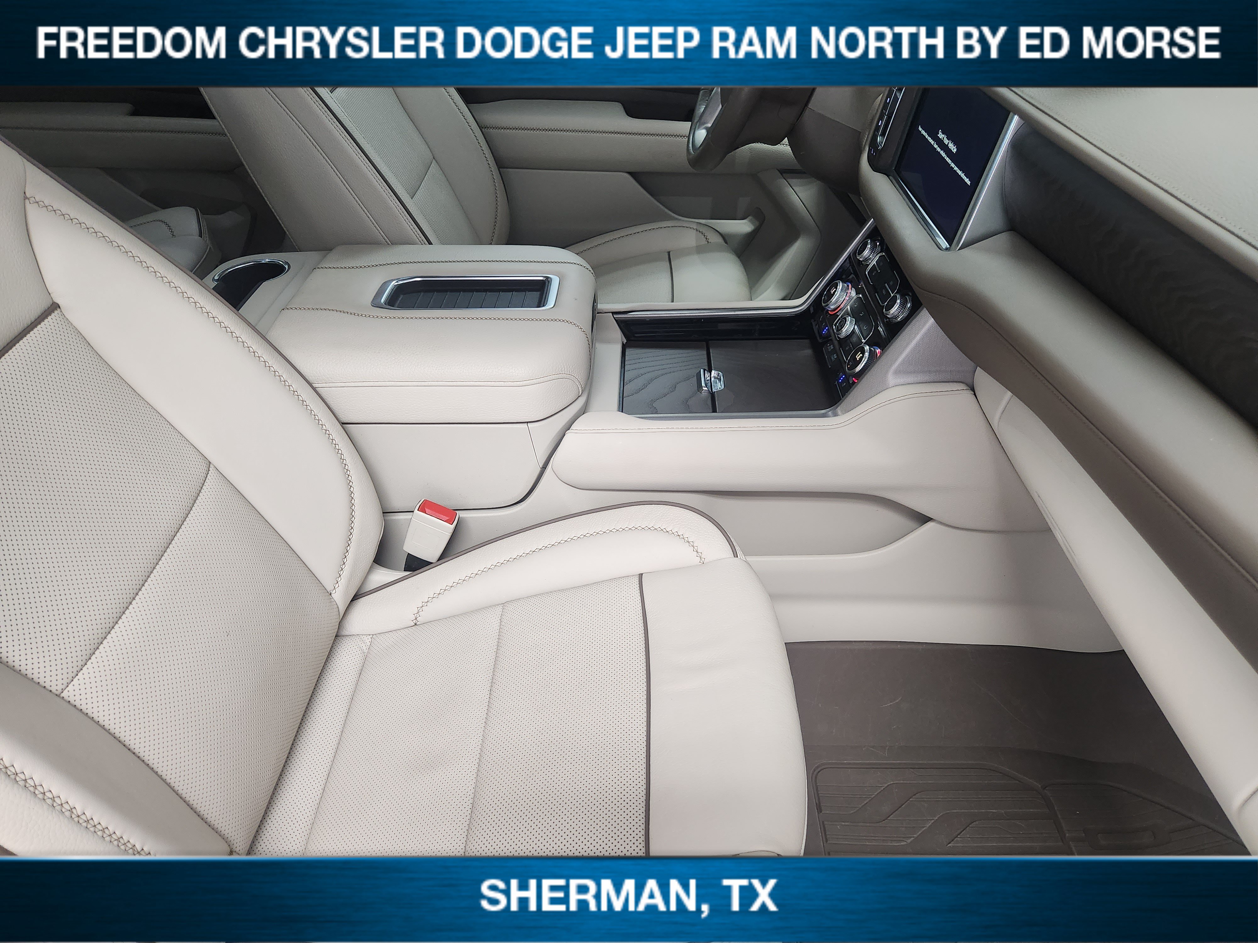 Used 2023 GMC Yukon XL Denali w/ Denali Reserve Package AWD/4WD image 9