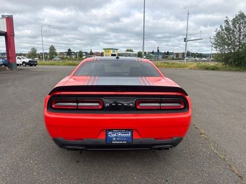 Used 2019 Dodge Challenger R/T Scat Pack w/ Shaker Package RWD image 4