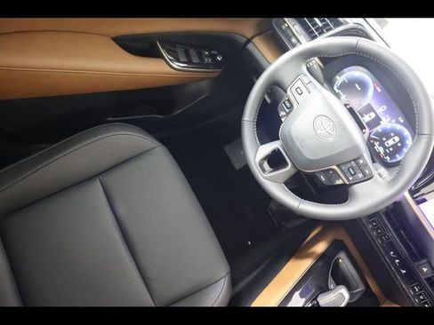 Used 2026 Toyota Crown Limited w/ Advanced Technology Package image 24