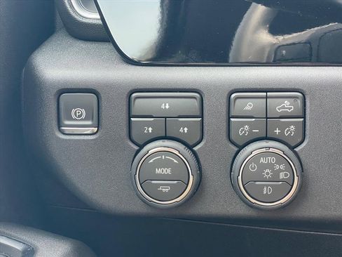 New 2026 Chevrolet Silverado 3500 LT w/ All Star Edition AWD/4WD image 18