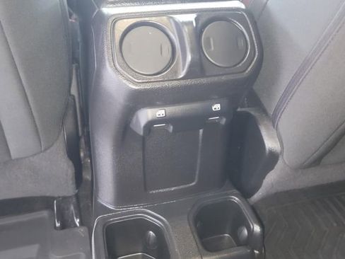 Used 2021 Jeep Wrangler Unlimited Sport AWD/4WD image 27