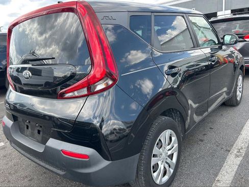 Used 2020 Kia Soul LX FWD image 3