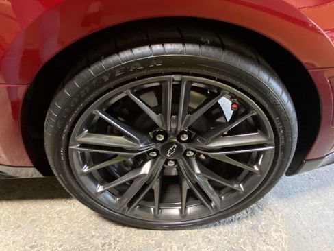 Used 2022 Chevrolet Camaro ZL1 RWD image 11