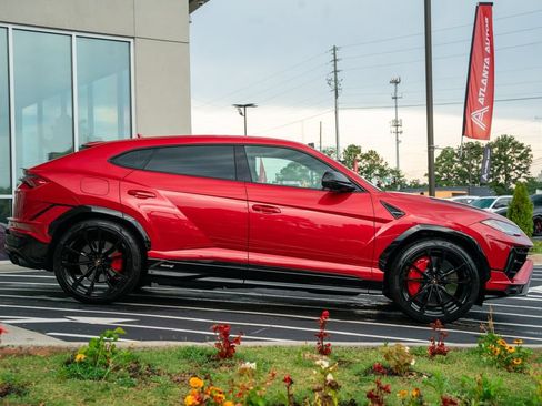 Used 2023 Lamborghini Urus S AWD/4WD image 11