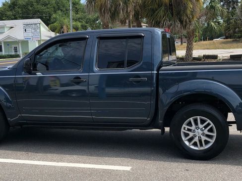 Used 2016 Nissan Frontier SV w/ SV Value Truck Package RWD image 6
