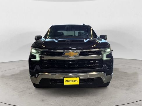 Used 2024 Chevrolet Silverado 1500 LT AWD/4WD image 2